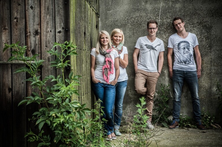 Steffi, Jana, Alex und der Robert 0077